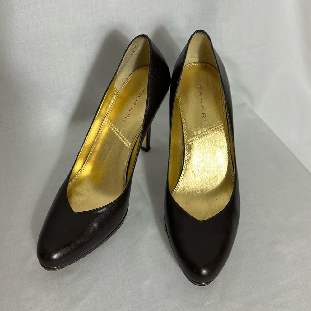 Brown Tahari Heels Size 8